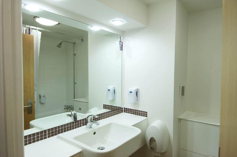 Dundee East Premier Travel Inn エクステリア 写真