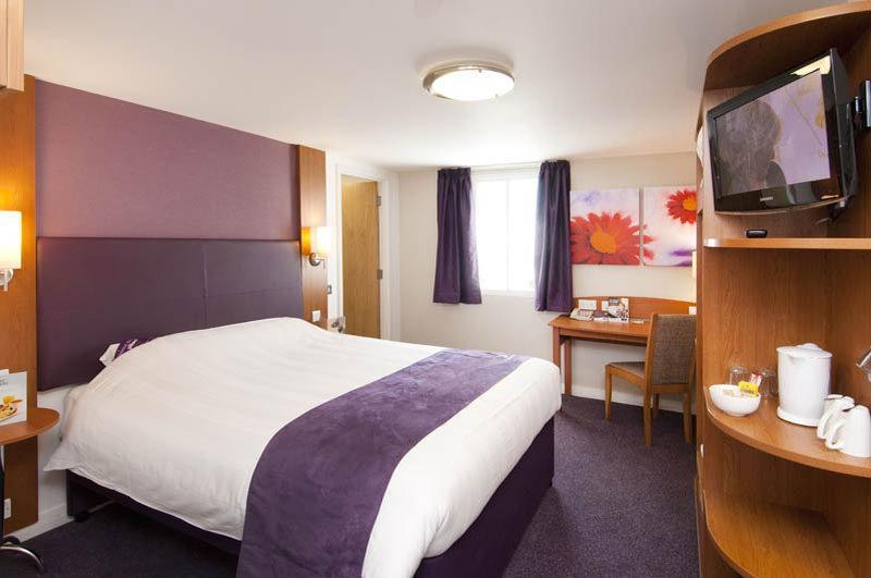 Dundee East Premier Travel Inn エクステリア 写真